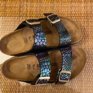 Birkenstock Arizonas size 36 (5.5-6) regular width